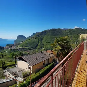 https://casa-palanca-2-balcony-lake-view-by-garda-domus-mea.it-lombardy.com